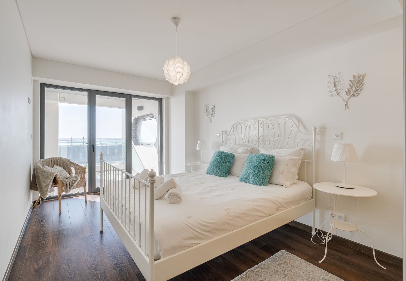 Condomínio em Costa de Caparica - Plazza T2 Luxury apartment whith sea view face t