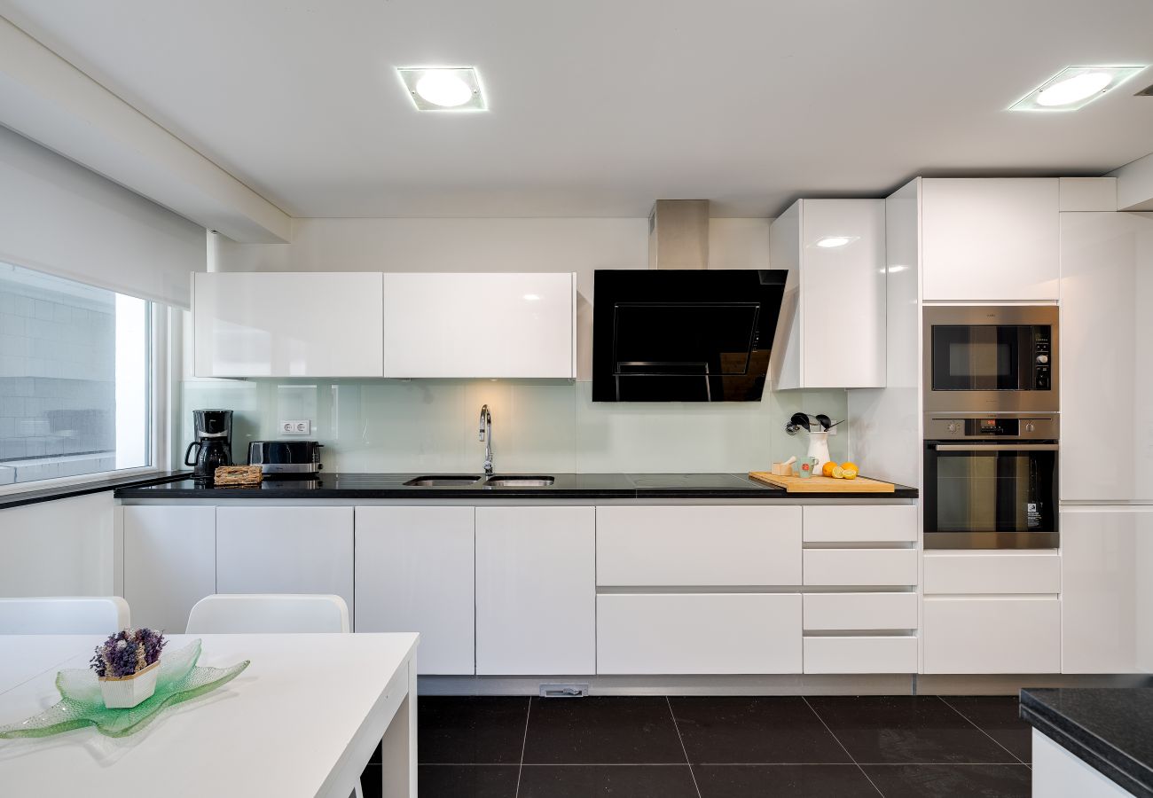 Condomínio em Costa de Caparica - Plazza T2 Luxury apartment whith sea view face t