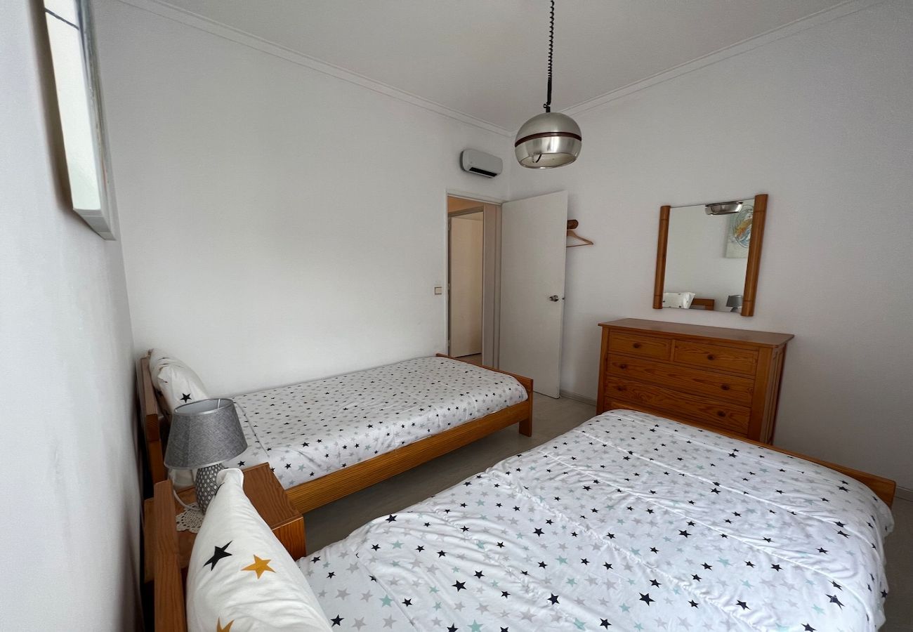 Apartamento em Costa de Caparica - Torre Templários   · 2 Bedroom apartment in Capari