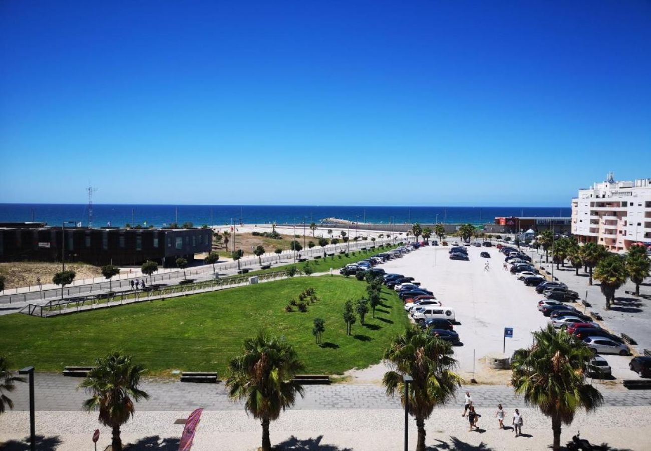 Apartamento em Costa de Caparica - 2ºF COSTA AZUL · CaparicaT2 com vista mar, ideal p