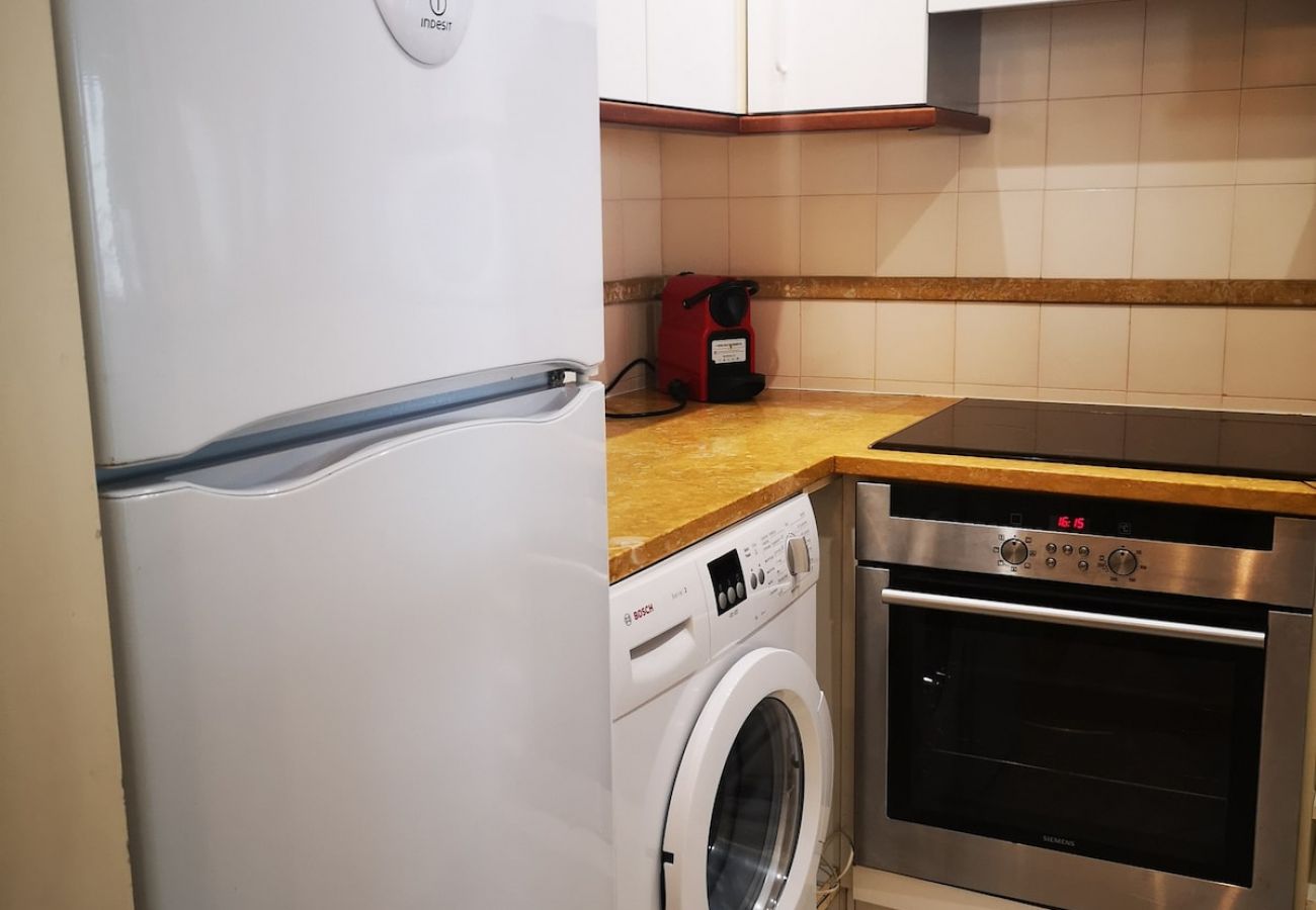 Apartamento em Costa de Caparica - 2ºF COSTA AZUL · CaparicaT2 com vista mar, ideal p