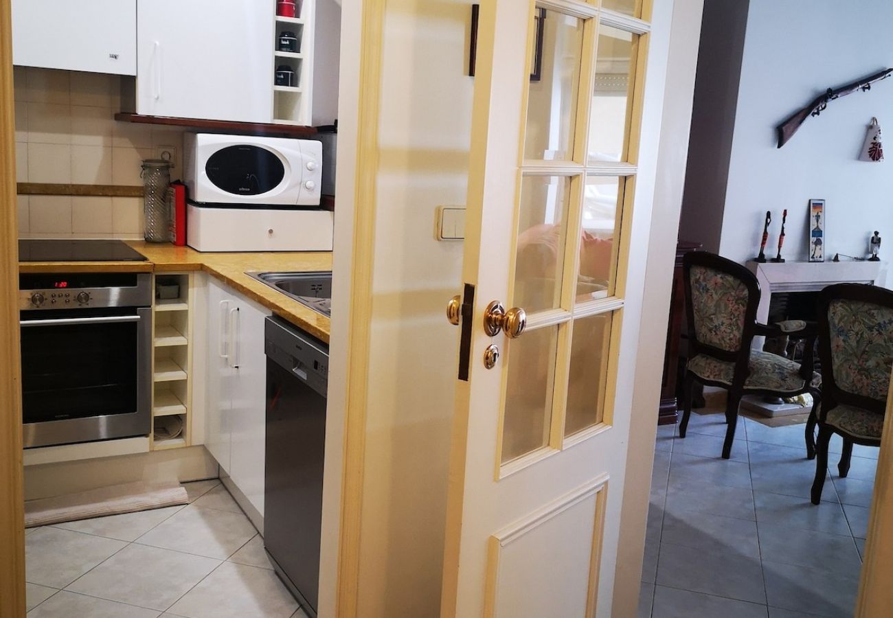 Apartamento em Costa de Caparica - 2ºF COSTA AZUL · CaparicaT2 com vista mar, ideal p