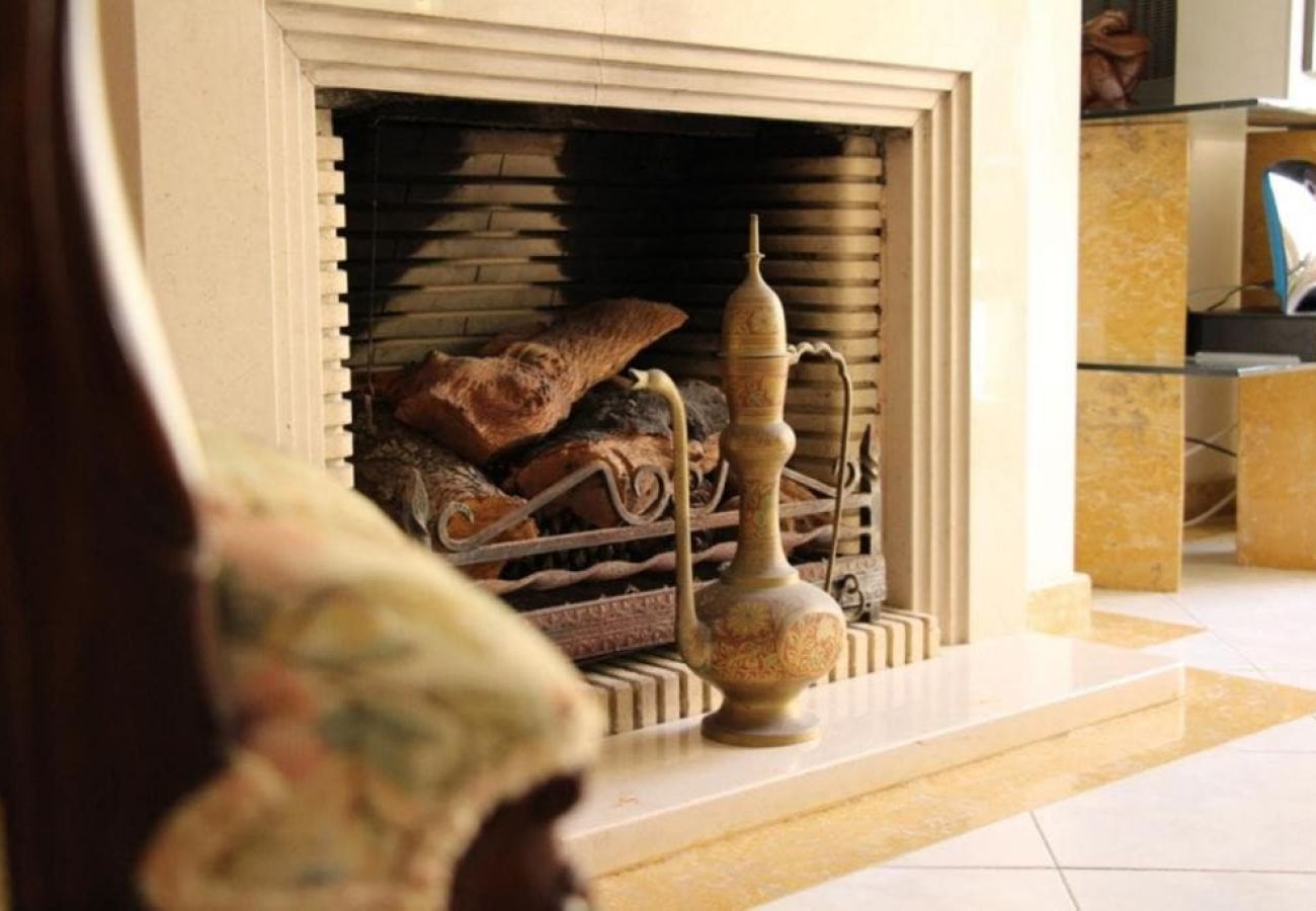 Apartamento em Costa de Caparica - 2ºF COSTA AZUL · CaparicaT2 com vista mar, ideal p