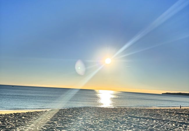 Apartamento em Costa de Caparica - Sol e Piscina na Caparica