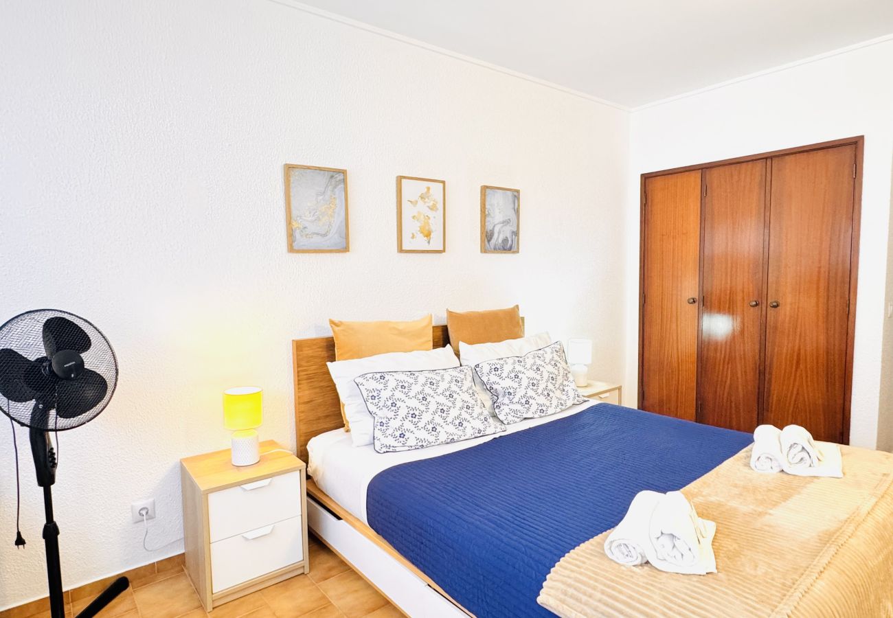 Apartamento em Costa de Caparica - Sol e Piscina na Caparica