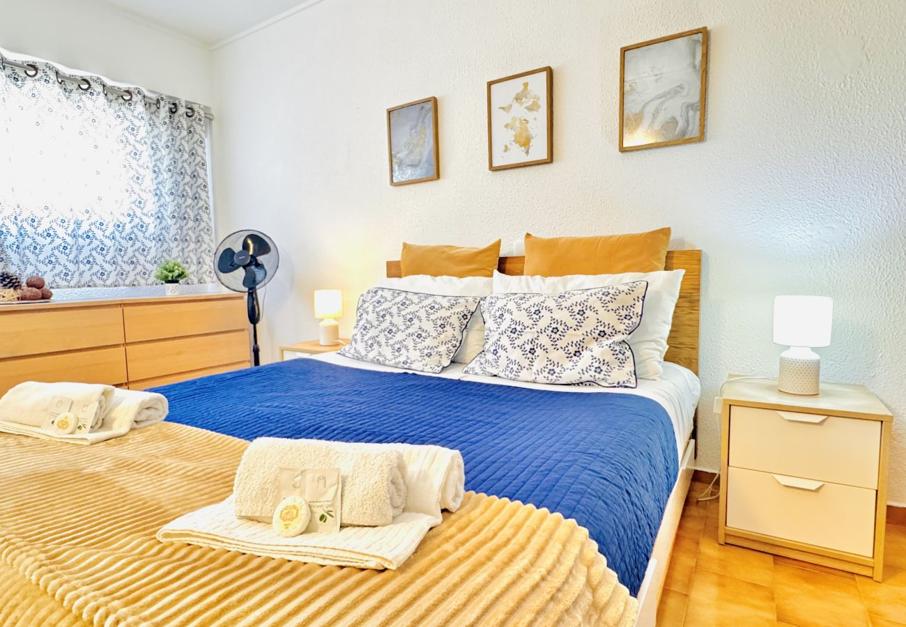 Apartamento em Costa de Caparica - Sol e Piscina na Caparica