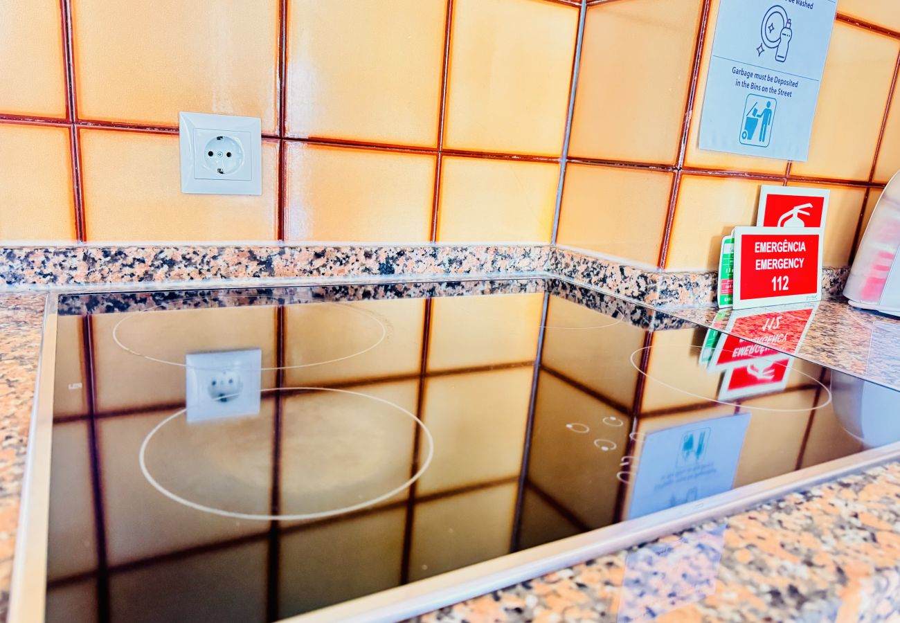 Apartamento em Costa de Caparica - Sol e Piscina na Caparica