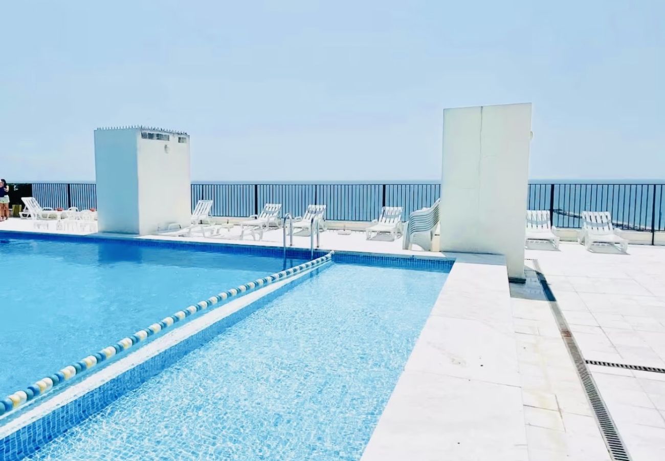 Apartamento em Costa de Caparica - Sol e Piscina na Caparica