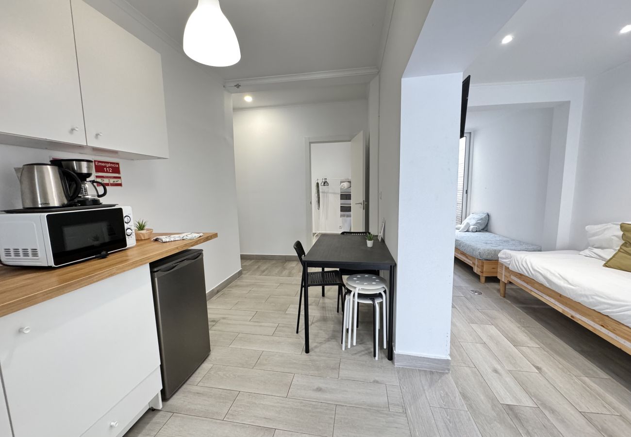Ferienhaus in Costa de Caparica - Suite privada com patio · Suite XL plus patio (T1)