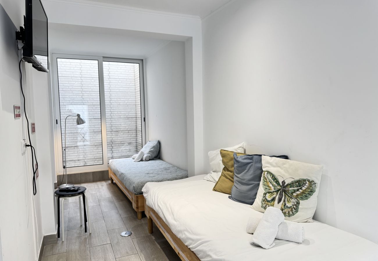Ferienhaus in Costa de Caparica - Suite privada com patio · Suite XL plus patio (T1)