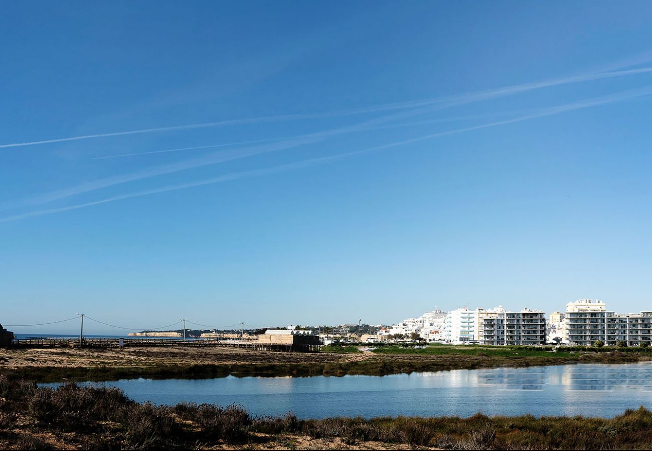 Ferienwohnung in Armação de Pêra - Bayline luxury spa and pool apartment