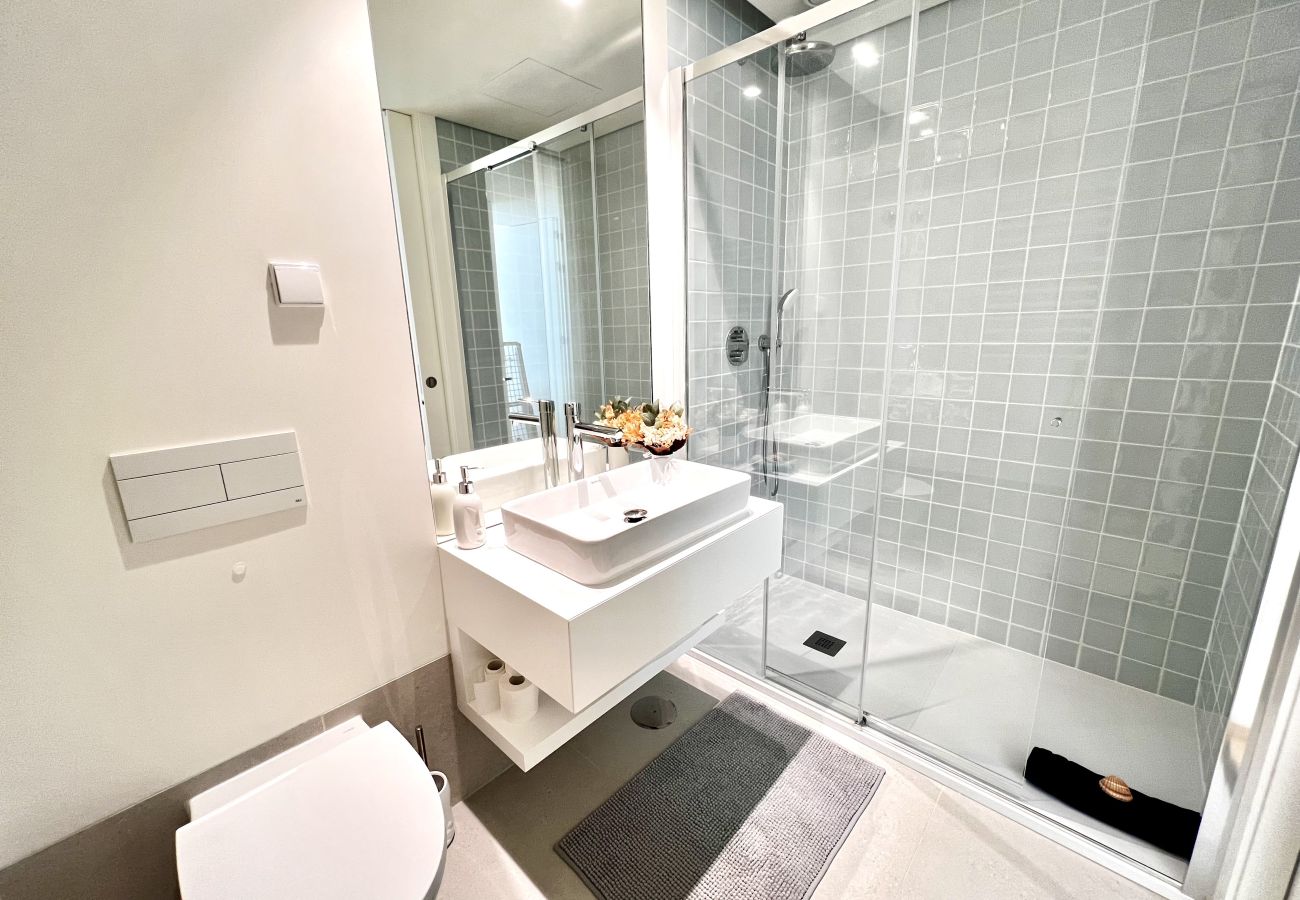 Ferienwohnung in Armação de Pêra - Bayline luxury spa and pool apartment