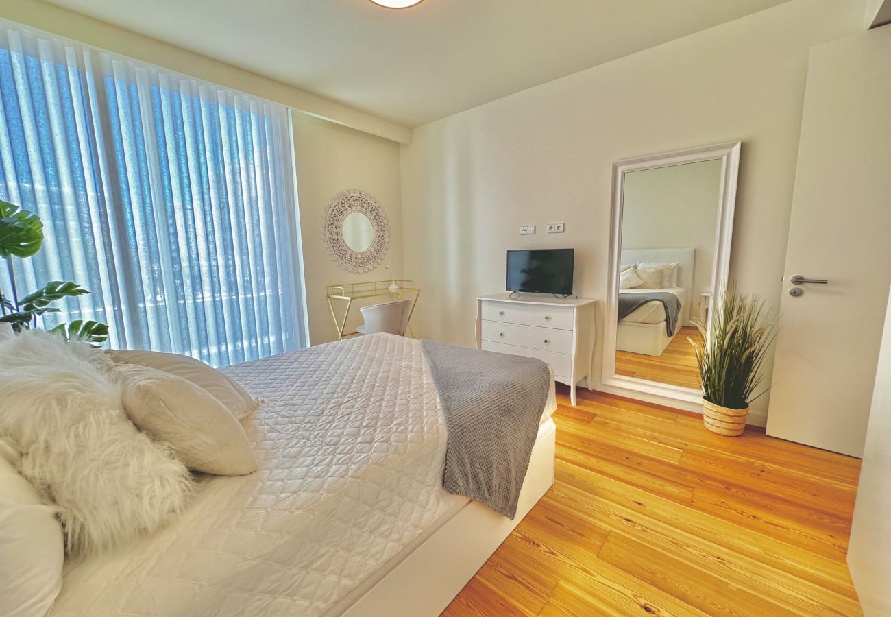 Ferienwohnung in Armação de Pêra - D`Lux Terrace @ Cond. Bayline Pool &SPA