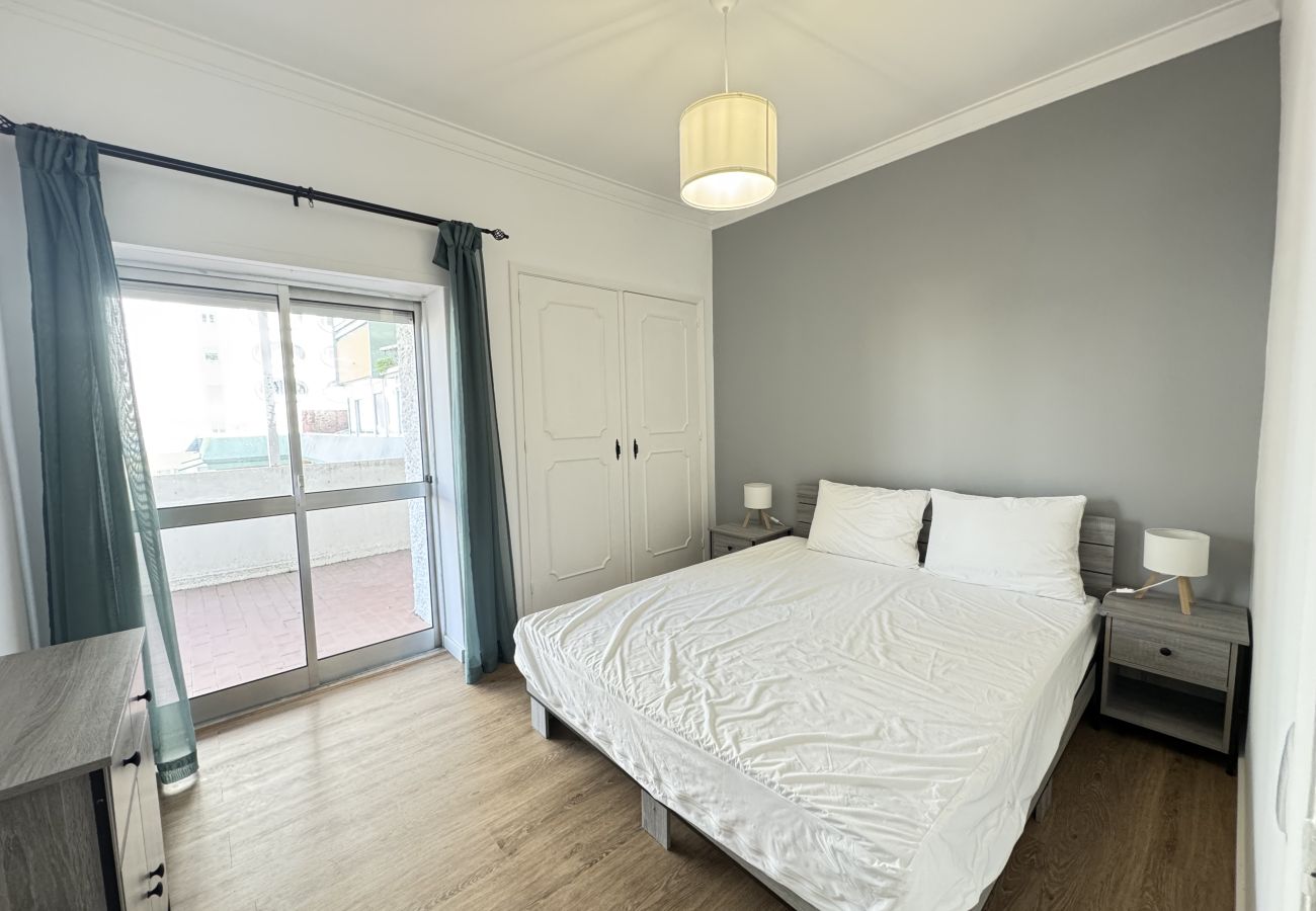 Ferienwohnung in Costa de Caparica - Cozy 2 room apartment by the beach