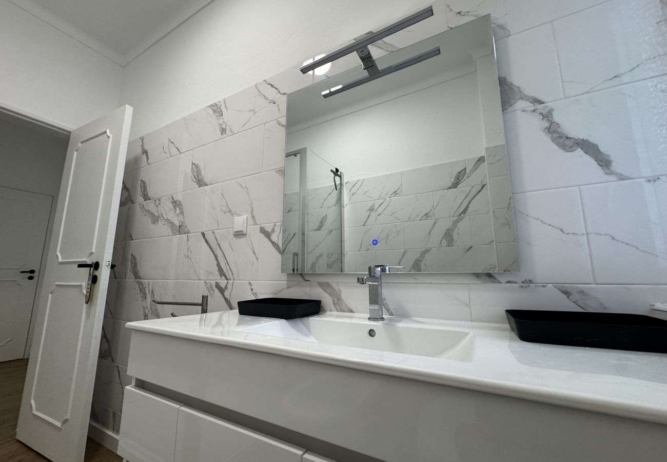 Ferienwohnung in Costa de Caparica - Cozy 2 room apartment by the beach