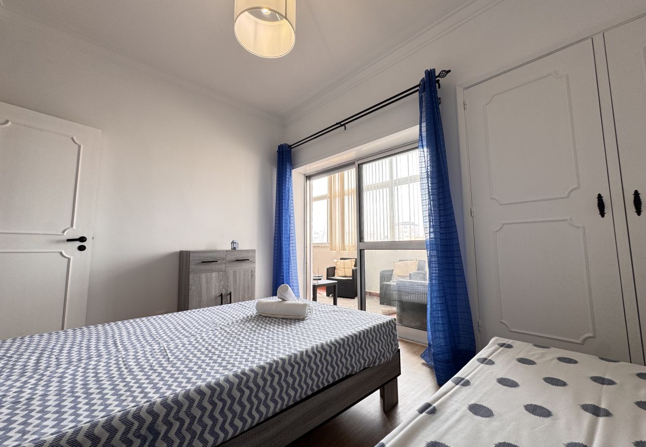 Ferienwohnung in Costa de Caparica - Cozy 2 room apartment by the beach