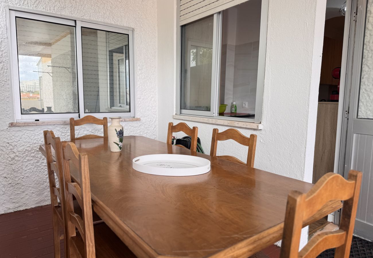 Ferienwohnung in Costa de Caparica - Cozy 2 room apartment by the beach