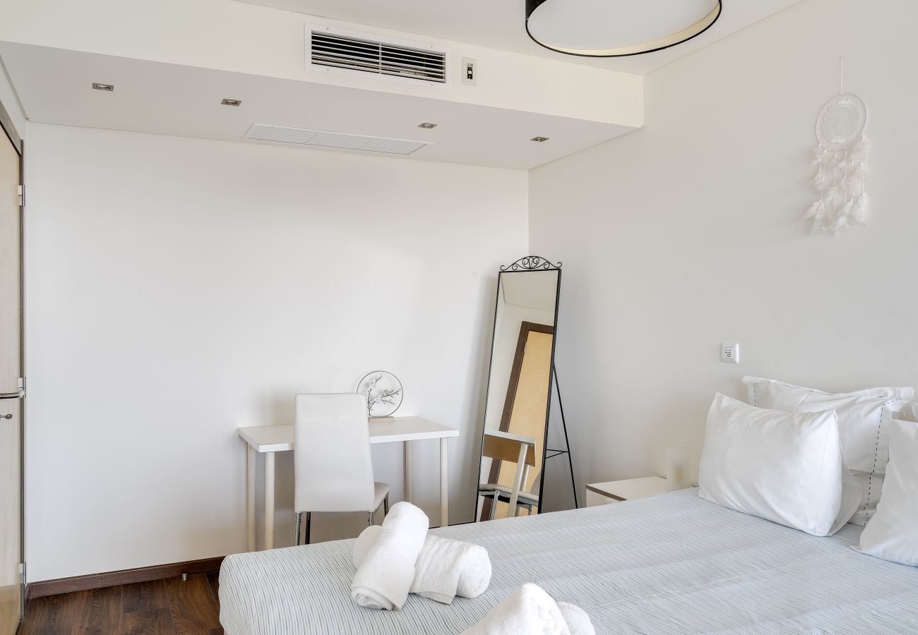 Residence in Costa de Caparica - Plazza T2 Luxury apartment whith sea view face t