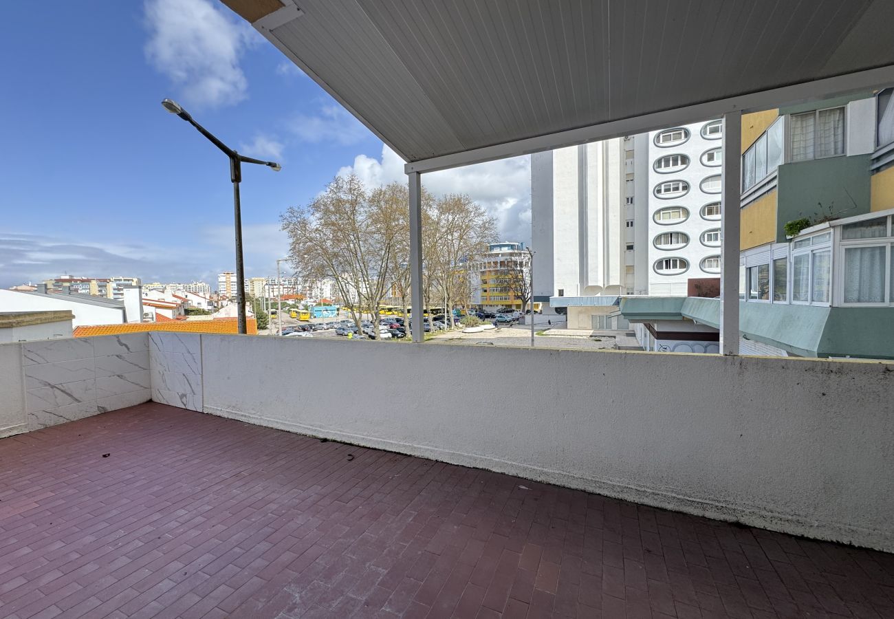 Apartment in Costa de Caparica - Cozy 2 room apartment by the beach