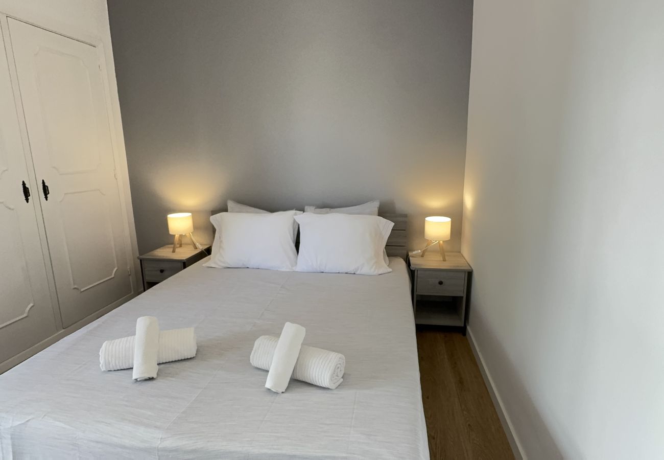 Apartment in Costa de Caparica - Cozy 2 room apartment by the beach