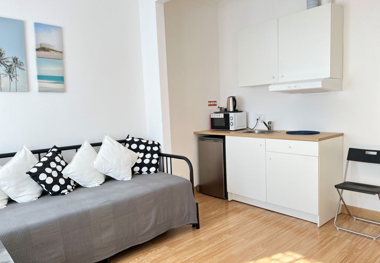 Apartamento en Costa de Caparica - Suite 1 Frte · Charming private Studio XL Caparica
