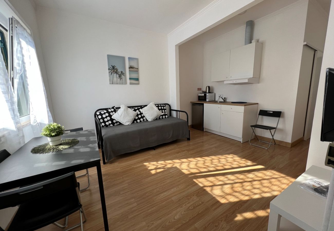 Apartamento en Costa de Caparica - Suite 1 Frte · Charming private Studio XL Caparica