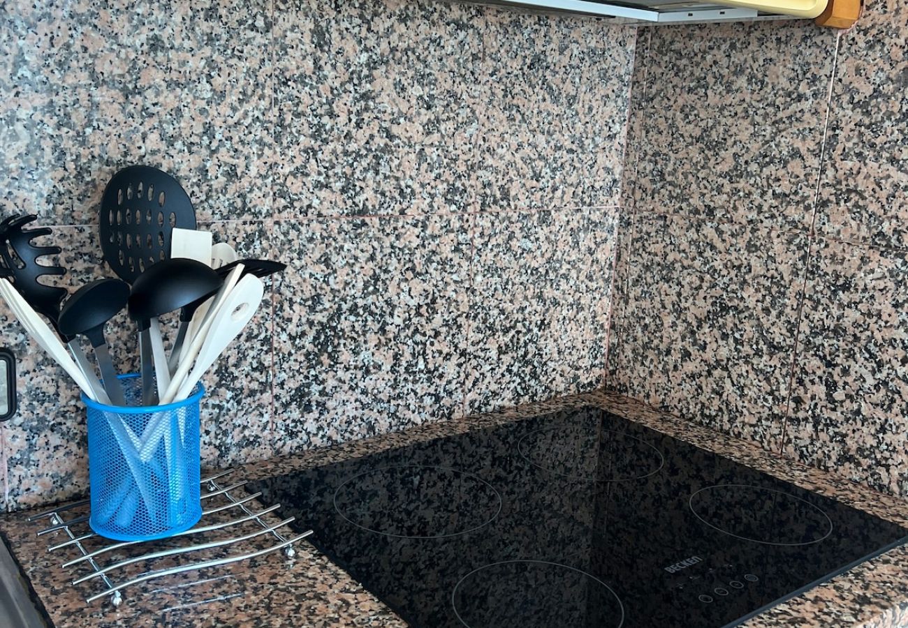 Apartamento en Costa de Caparica - 203 · Apartamento encantador com piscina em C. Cap