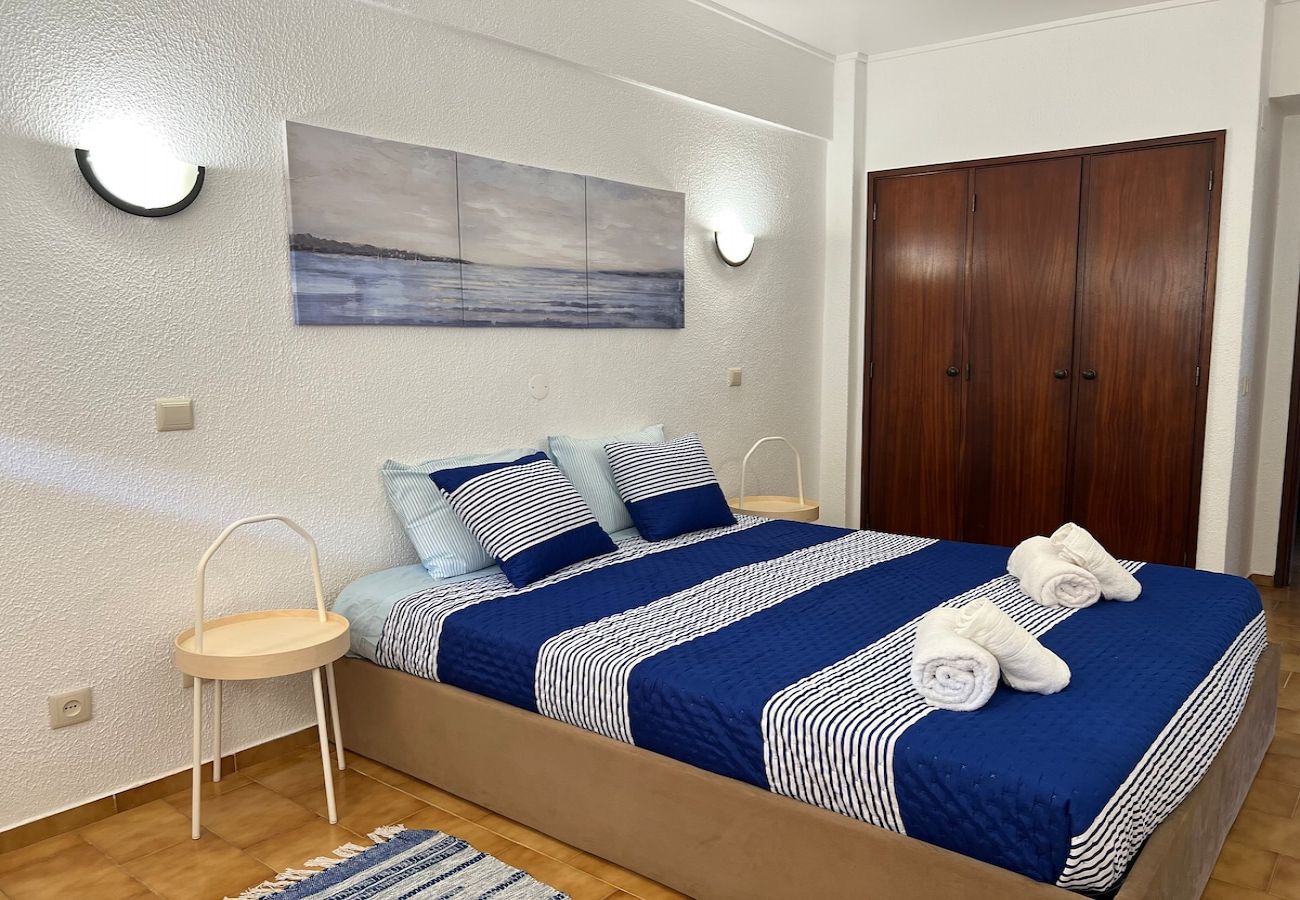 Apartamento en Costa de Caparica - 203 · Apartamento encantador com piscina em C. Cap