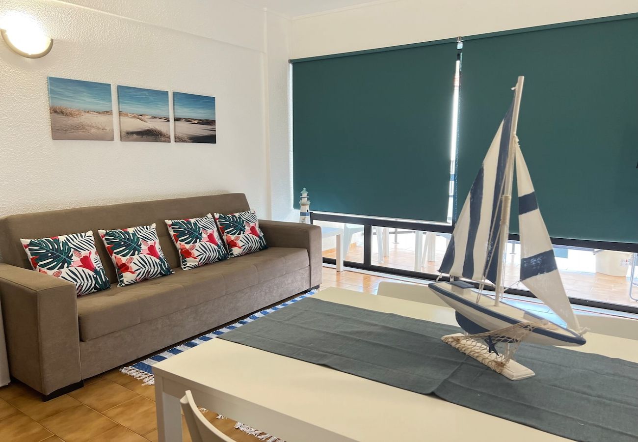 Apartamento en Costa de Caparica - 203 · Apartamento encantador com piscina em C. Cap