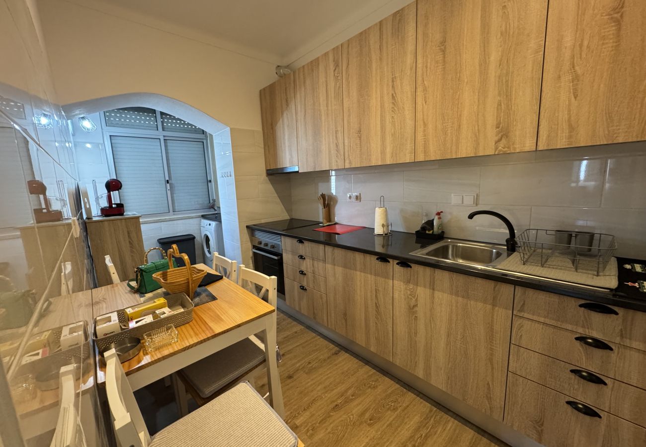 Appartement à Costa de Caparica - Cozy 2 room apartment by the beach