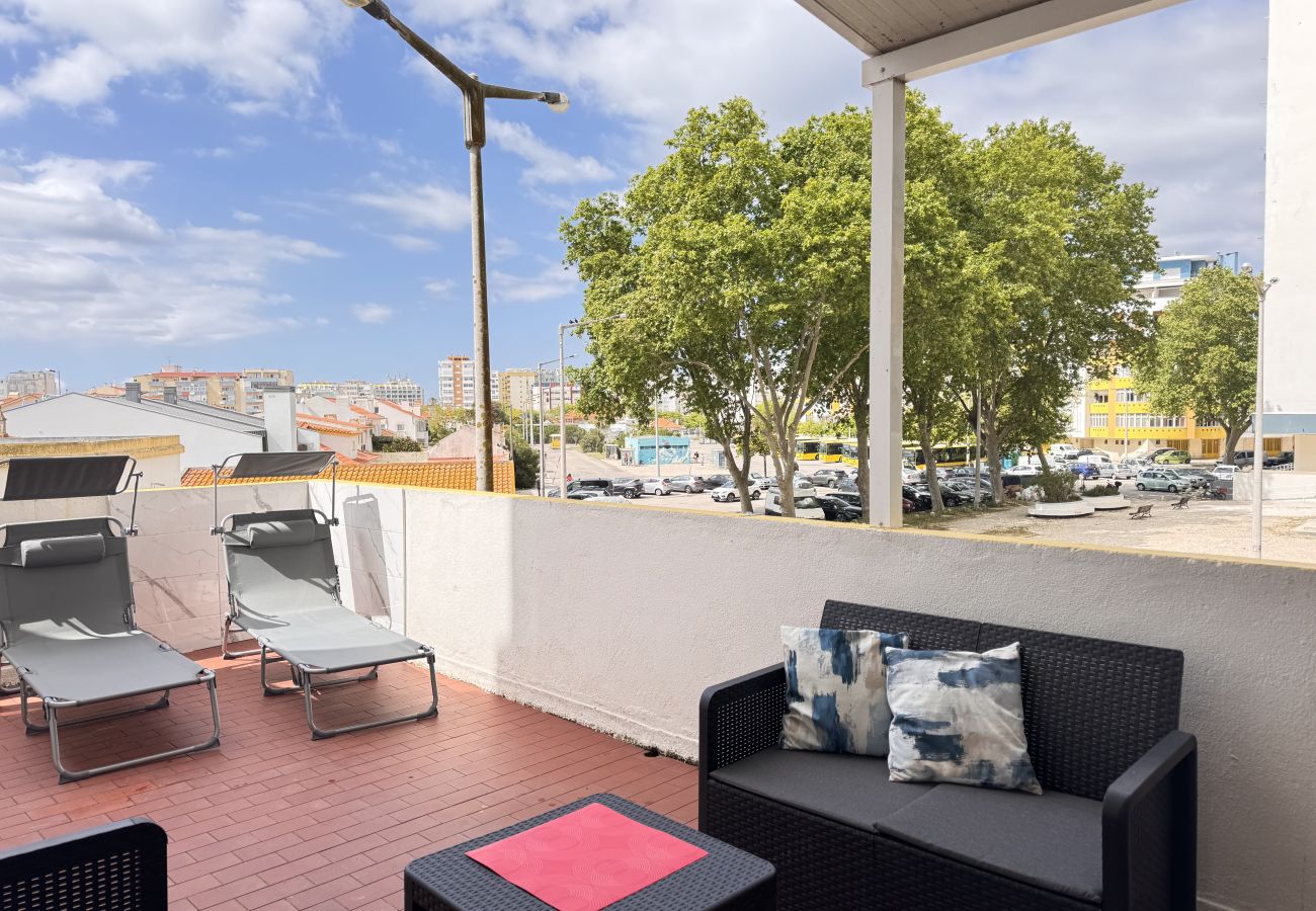 Appartement à Costa de Caparica - Cozy 2 room apartment by the beach